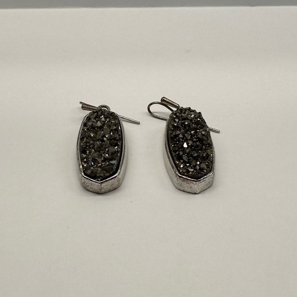 Kendra Scott Danay Iridescent Crystalized Drusy Drop Silvery Rhodium Earrings - Picture 5 of 10